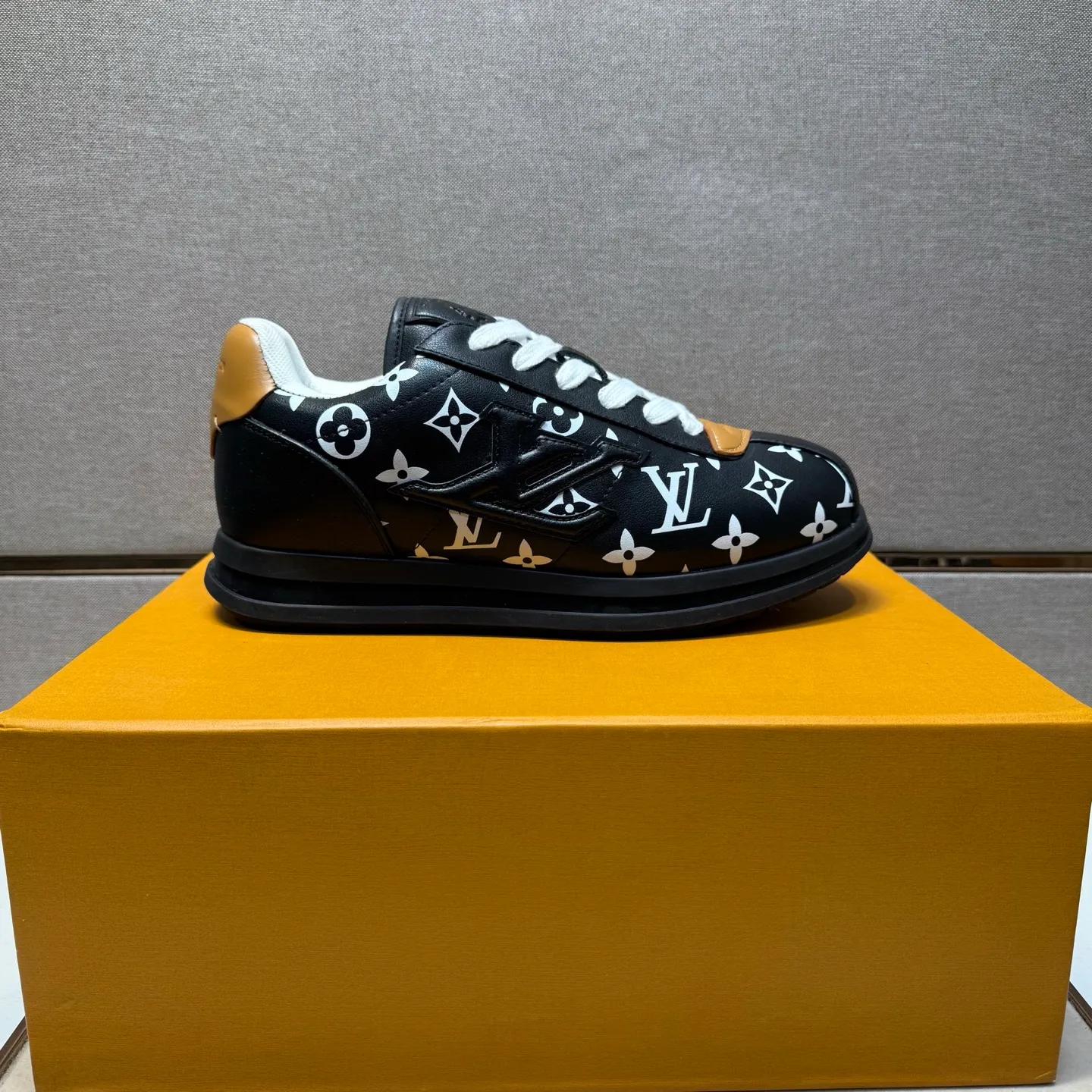 Men's men's shoes 💰pp560 [LV～] Men's casual shoes 2025z cabinet sales simultaneously 🔶Size: 38-44 #️⃣ 🔷5 colors🔜The upper is made of multi-material splicing➕Mesh lining, comfortable and breathable, sole: original comfortable and wear-resistant outsole, ⚠️real thing📱photographed🎬real thing is better📢📢📢